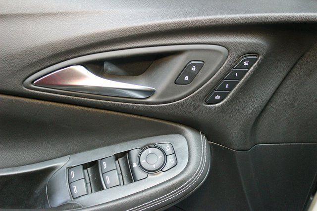 used 2025 Buick Encore GX car, priced at $29,900