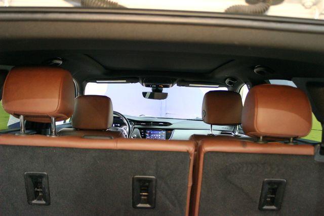 used 2022 Cadillac XT5 car, priced at $27,900
