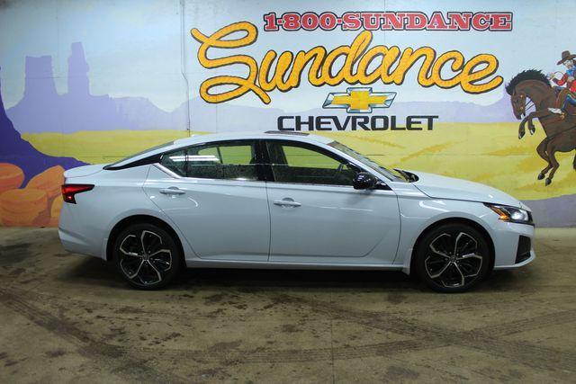 used 2023 Nissan Altima car, priced at $22,900