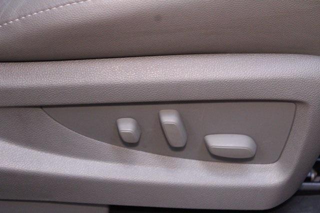 used 2016 GMC Sierra 1500 car, priced at $25,900