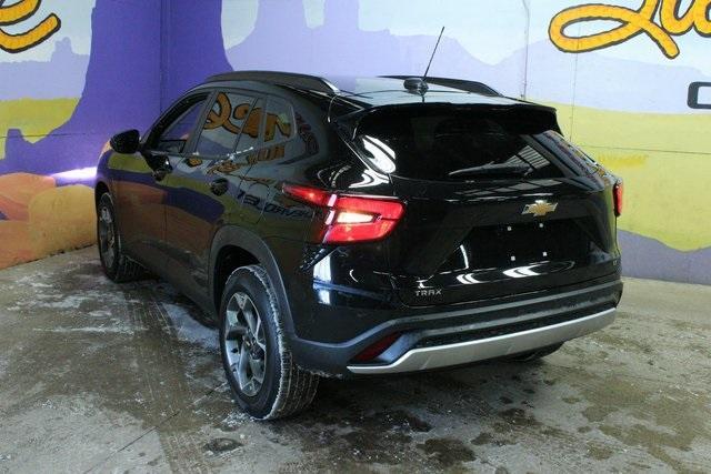 used 2025 Chevrolet Trax car, priced at $20,900