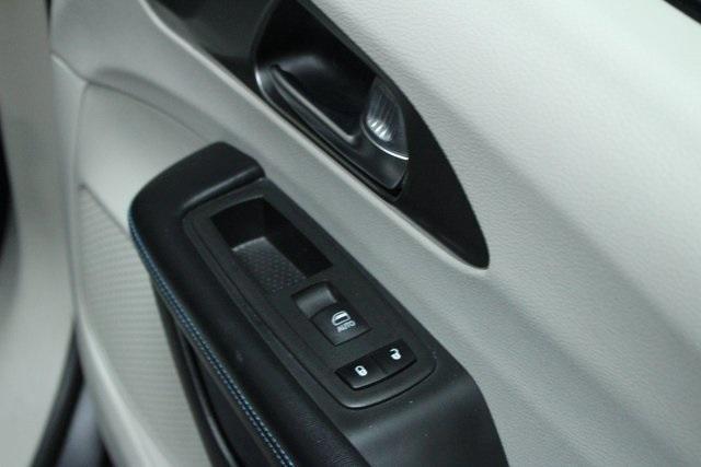 used 2021 Chrysler Pacifica car, priced at $21,900