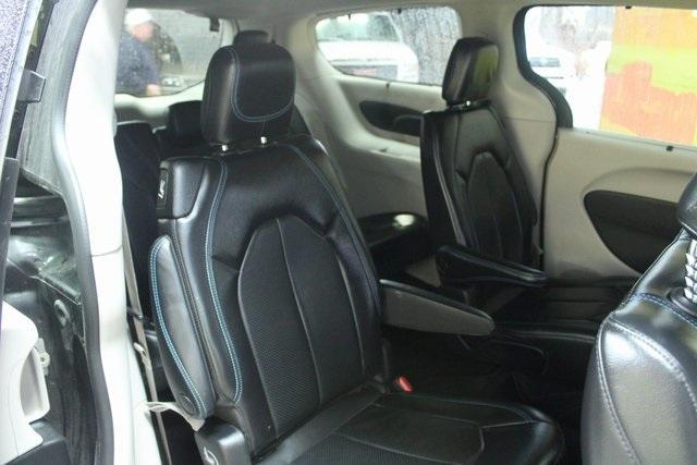 used 2021 Chrysler Pacifica car, priced at $21,900