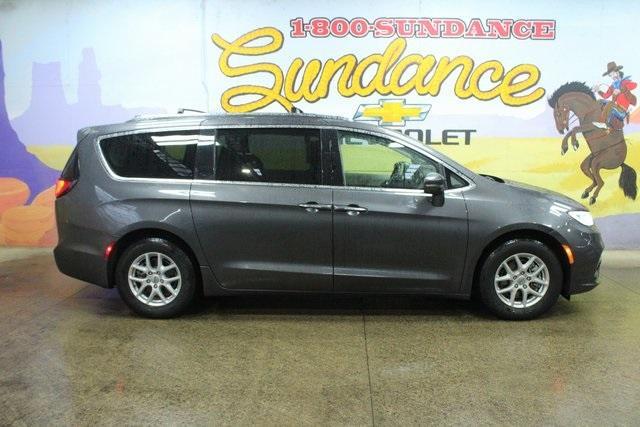used 2021 Chrysler Pacifica car, priced at $21,900