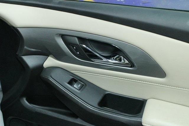 used 2023 Chevrolet Traverse car, priced at $28,900