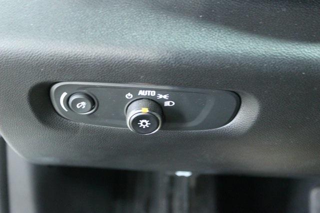 used 2023 Chevrolet Traverse car, priced at $28,900