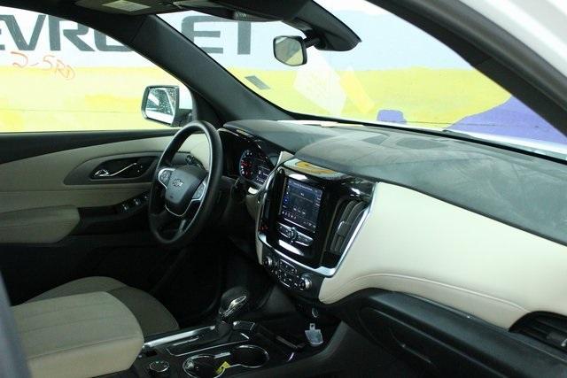 used 2023 Chevrolet Traverse car, priced at $28,900