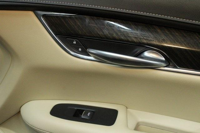 used 2018 Cadillac XT5 car, priced at $18,900