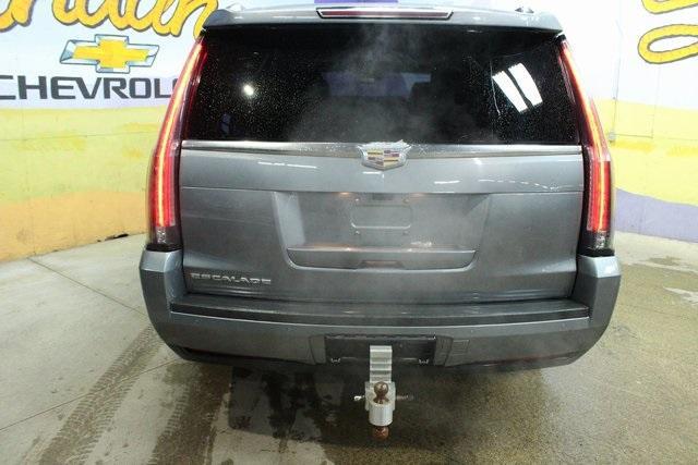 used 2020 Cadillac Escalade ESV car, priced at $42,900