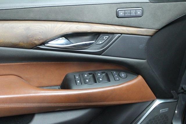 used 2020 Cadillac Escalade ESV car, priced at $42,900