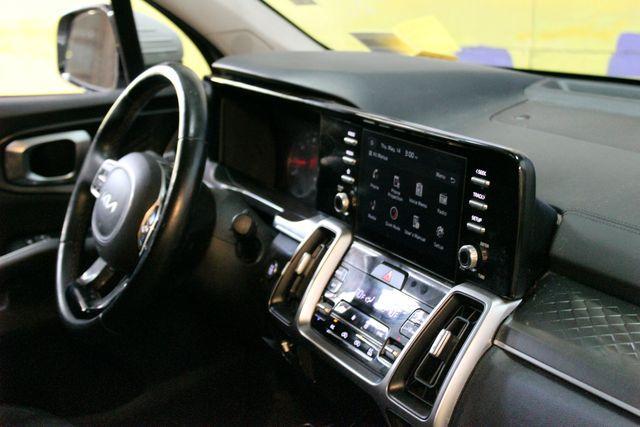 used 2022 Kia Sorento car, priced at $25,900