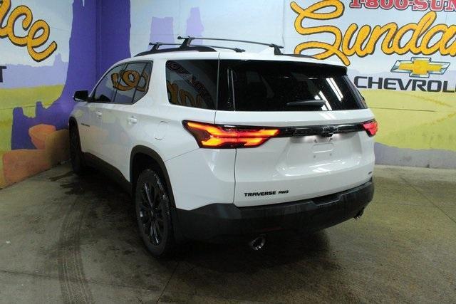 used 2022 Chevrolet Traverse car, priced at $33,900