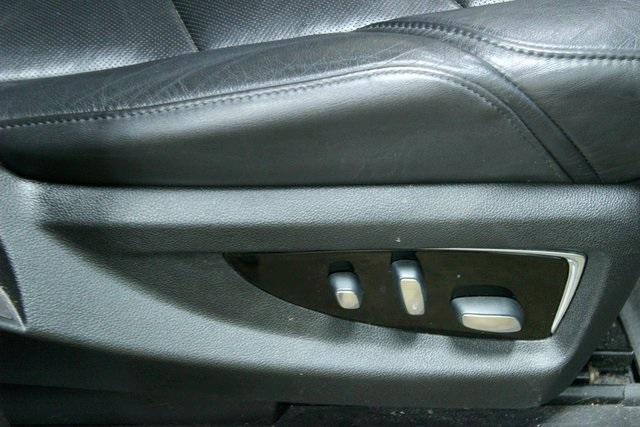 used 2019 Cadillac Escalade ESV car, priced at $28,900