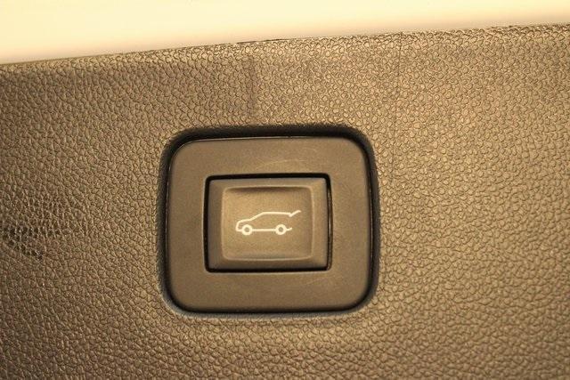 used 2025 Buick Envista car, priced at $26,900