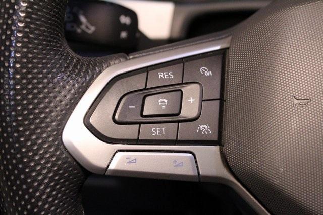 used 2022 Volkswagen Atlas Cross Sport car, priced at $31,900