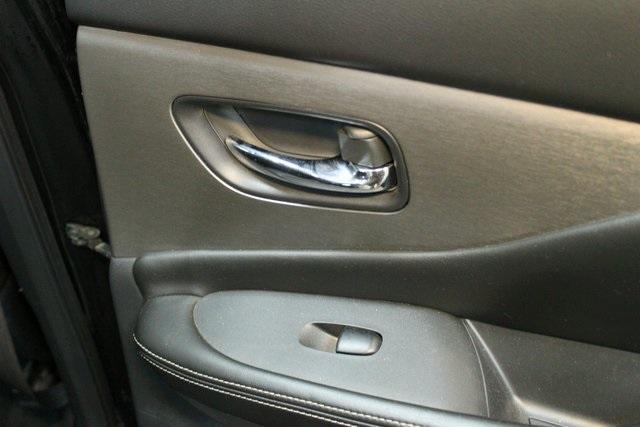 used 2019 Nissan Murano car, priced at $15,900