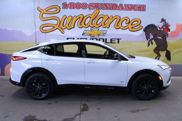 used 2025 Buick Envista car, priced at $25,900