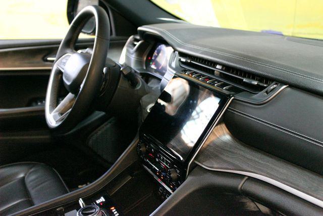 used 2024 Jeep Grand Cherokee car, priced at $32,900