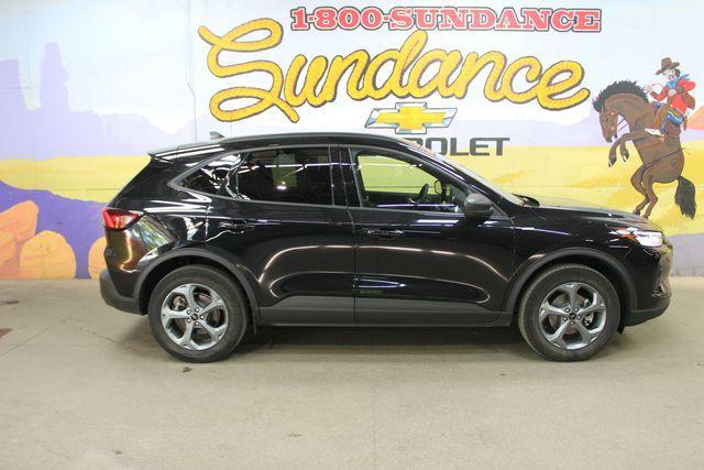 used 2025 Ford Escape car, priced at $25,500