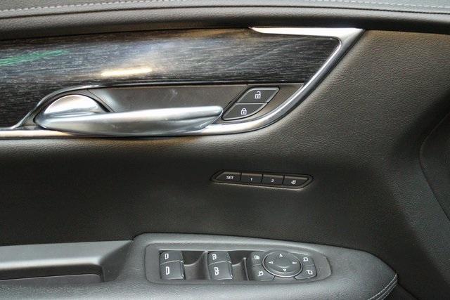 used 2021 Cadillac XT5 car, priced at $27,900