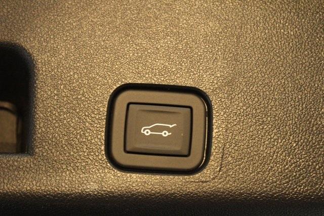 new 2026 Chevrolet Traverse car, priced at $55,915