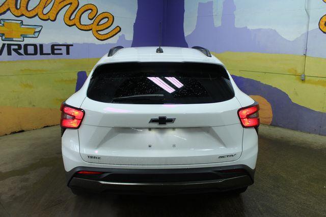 used 2025 Chevrolet Trax car, priced at $24,900