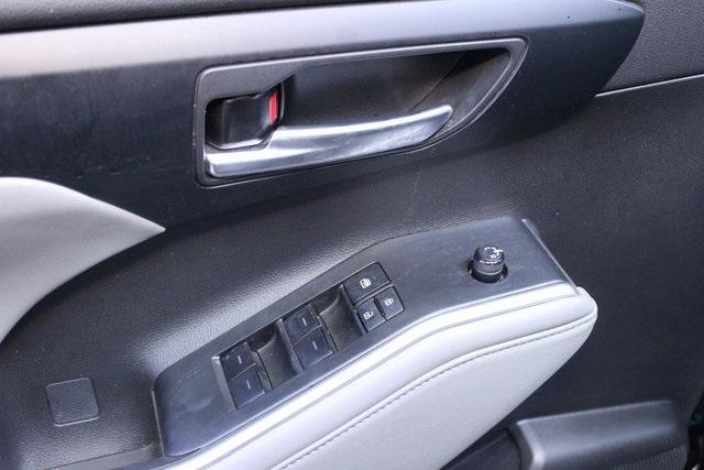 used 2024 Toyota Highlander Hybrid car, priced at $42,900