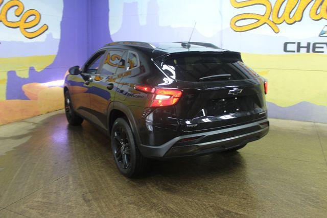 used 2025 Chevrolet Trax car, priced at $23,900