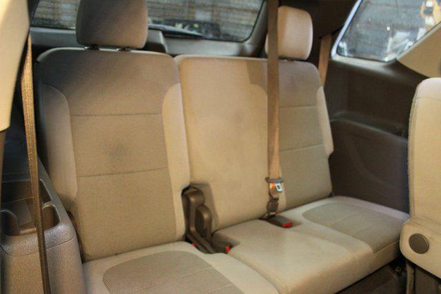 used 2021 Chevrolet Traverse car, priced at $17,900