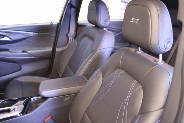 used 2025 Buick Envista car, priced at $23,900