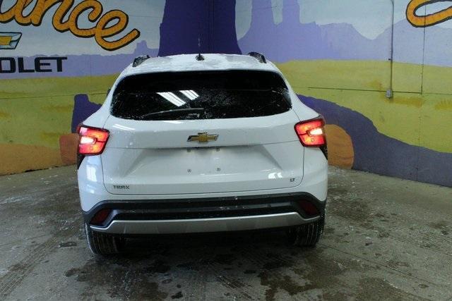 used 2025 Chevrolet Trax car, priced at $20,900
