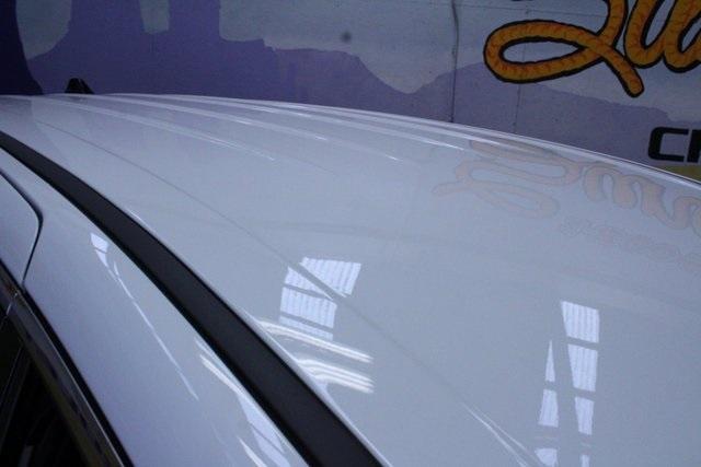 used 2025 Chrysler Pacifica car, priced at $30,900