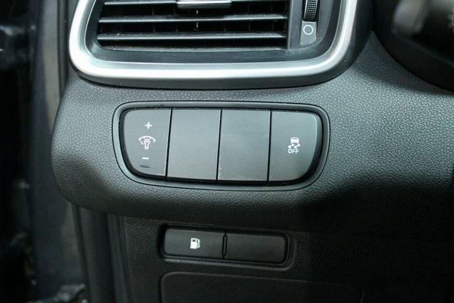 used 2020 Kia Sorento car, priced at $11,900