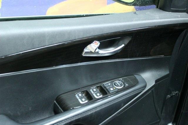 used 2020 Kia Sorento car, priced at $11,900