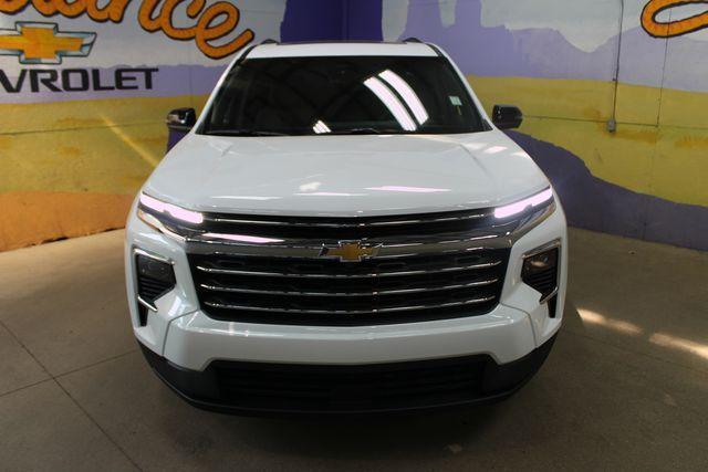 new 2026 Chevrolet Traverse car, priced at $45,201