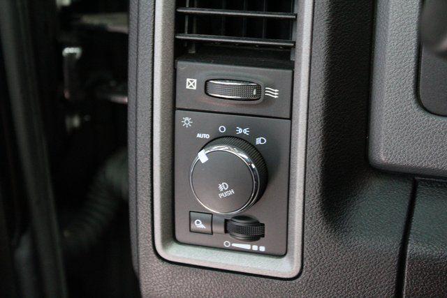 used 2019 Ram 1500 Classic car, priced at $29,500