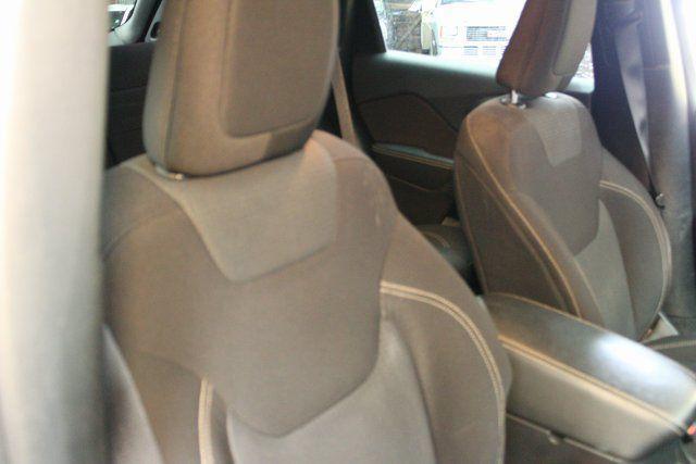used 2016 Jeep Cherokee car, priced at $16,194
