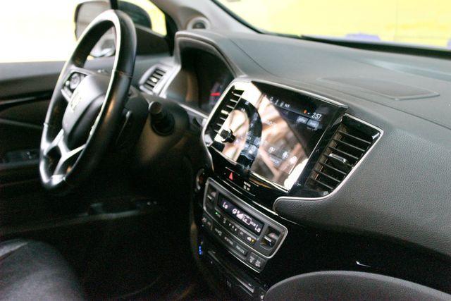 used 2021 Honda Pilot car, priced at $28,900