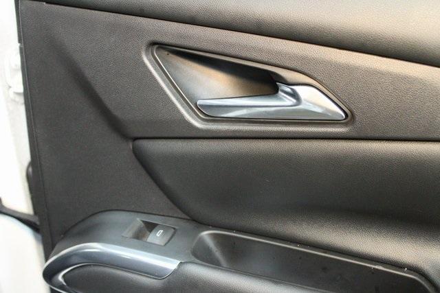 used 2024 Chevrolet Traverse car, priced at $41,900