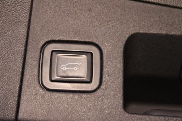 used 2017 Cadillac XT5 car, priced at $18,900