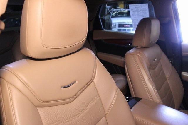 used 2017 Cadillac XT5 car, priced at $18,900