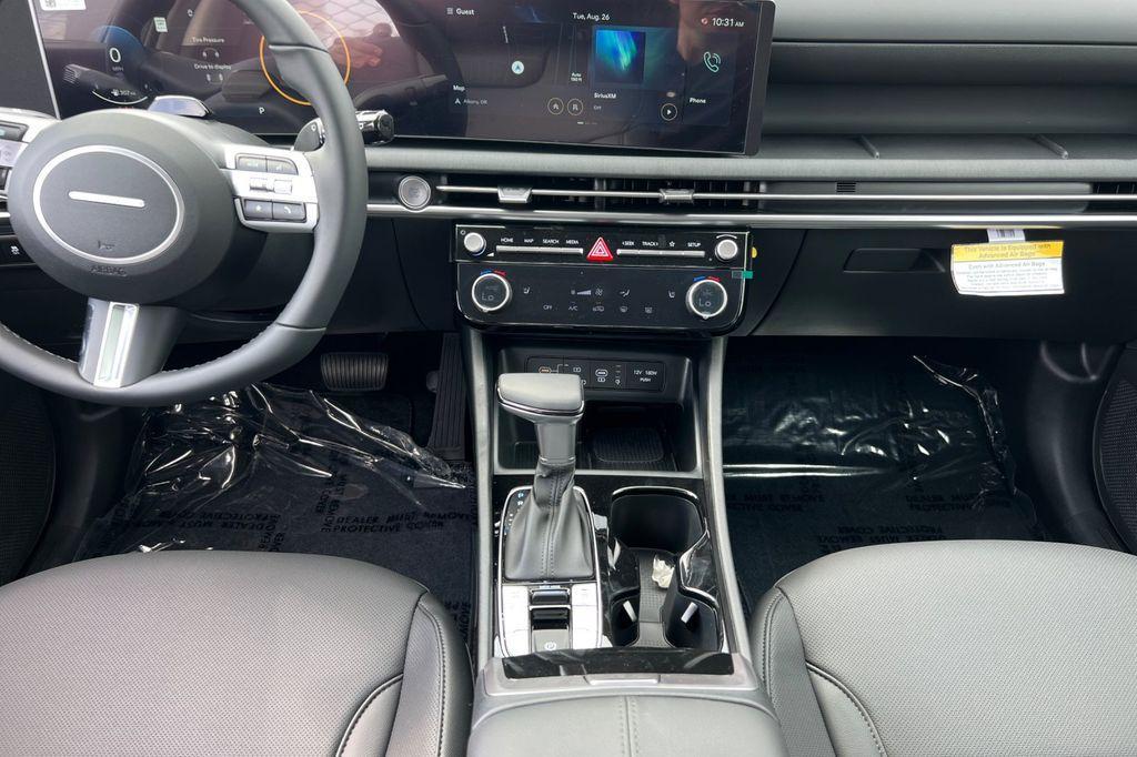 new 2025 Hyundai Tucson car, priced at $33,904