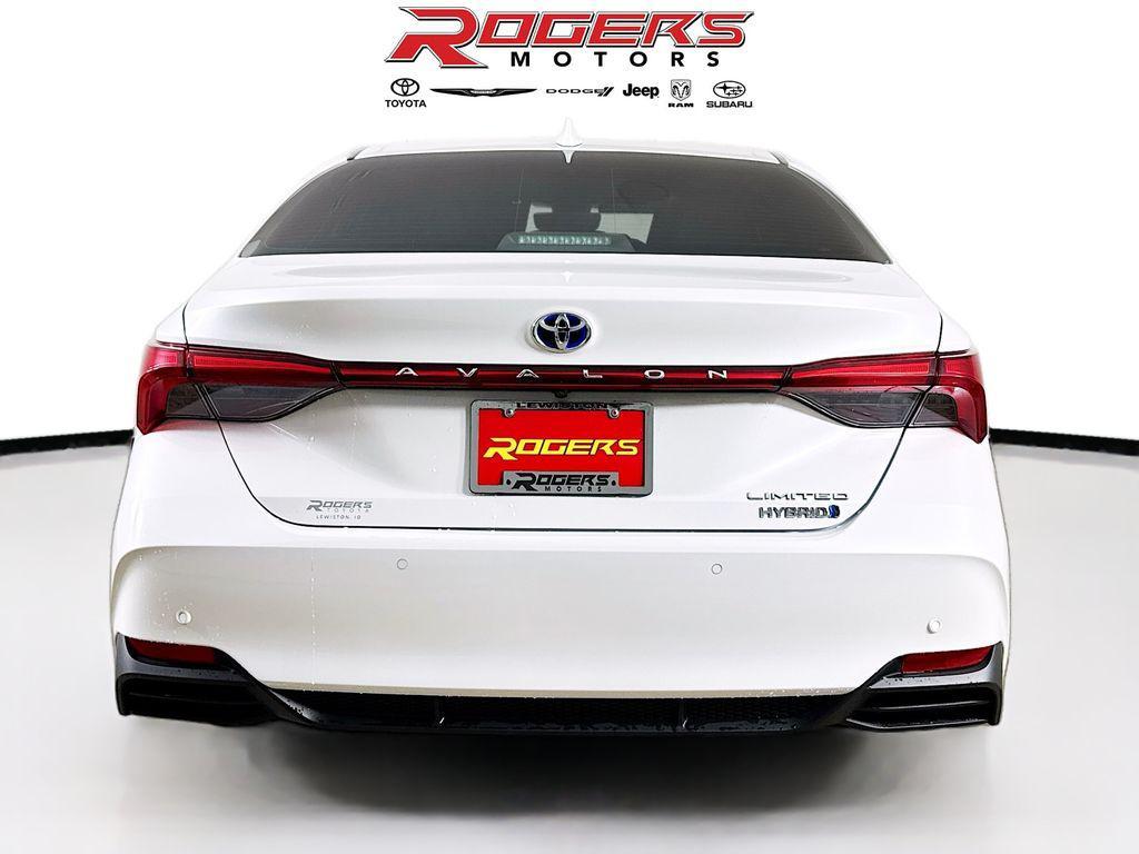 used 2021 Toyota Avalon Hybrid car, priced at $34,399