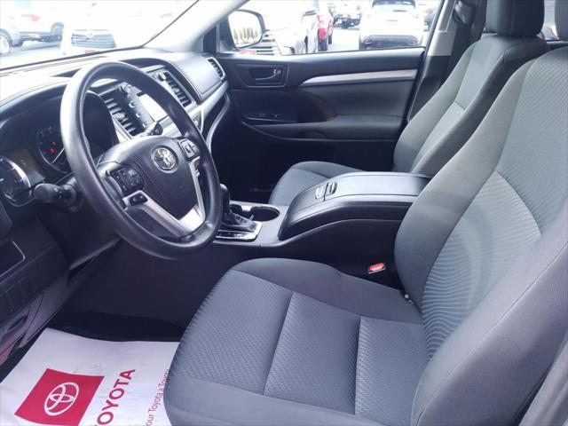 used 2016 Toyota Highlander car