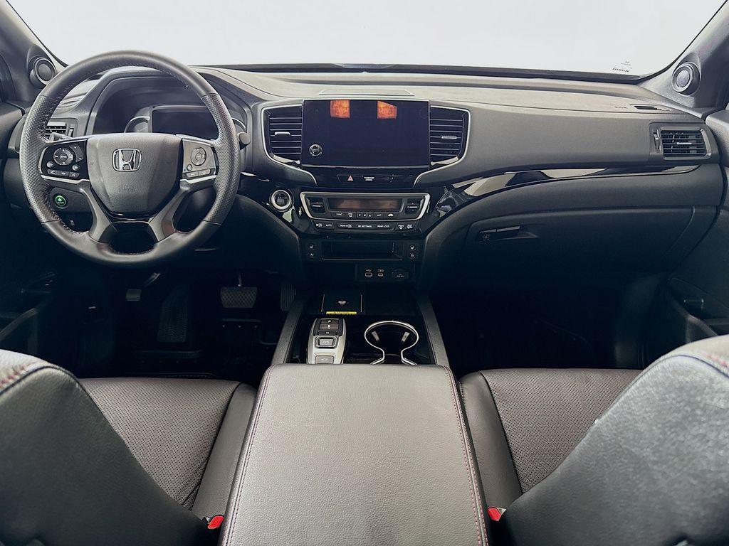 used 2025 Honda Passport car, priced at $42,500