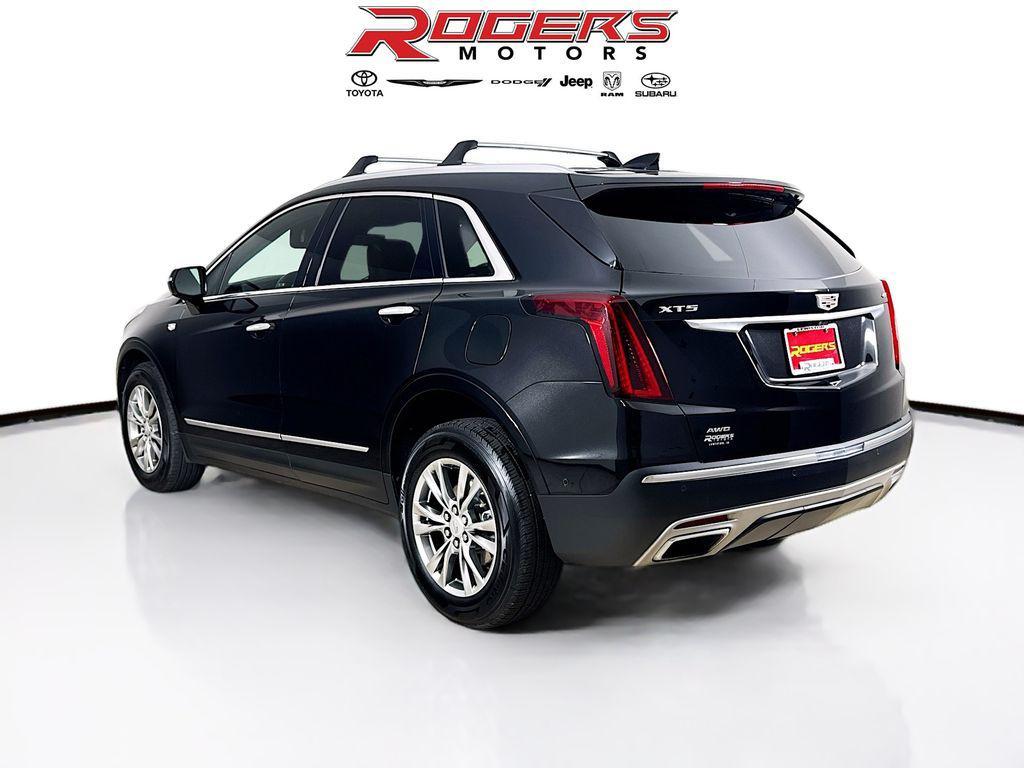 used 2021 Cadillac XT5 car, priced at $32,500