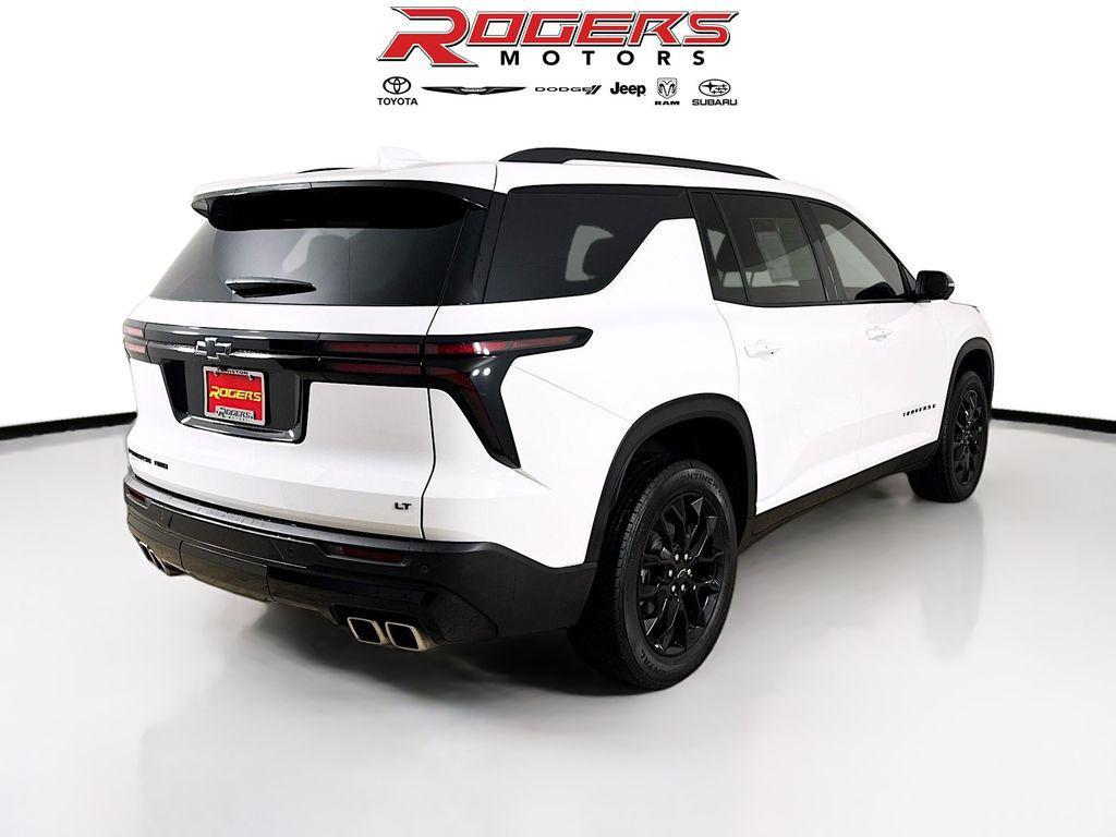 used 2024 Chevrolet Traverse car, priced at $38,968