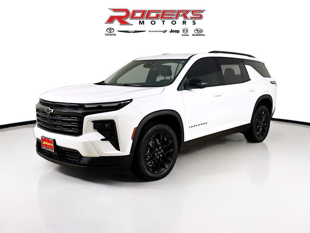 used 2024 Chevrolet Traverse car, priced at $38,968
