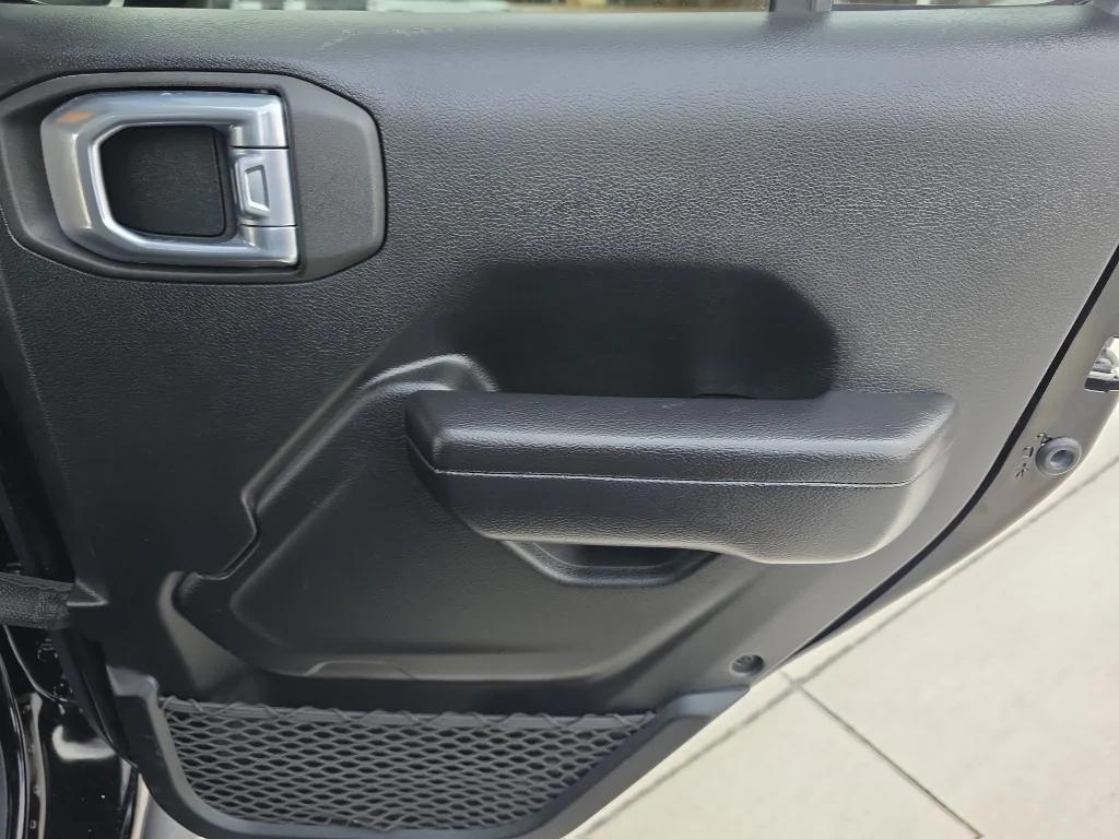 used 2021 Jeep Gladiator car, priced at $36,995