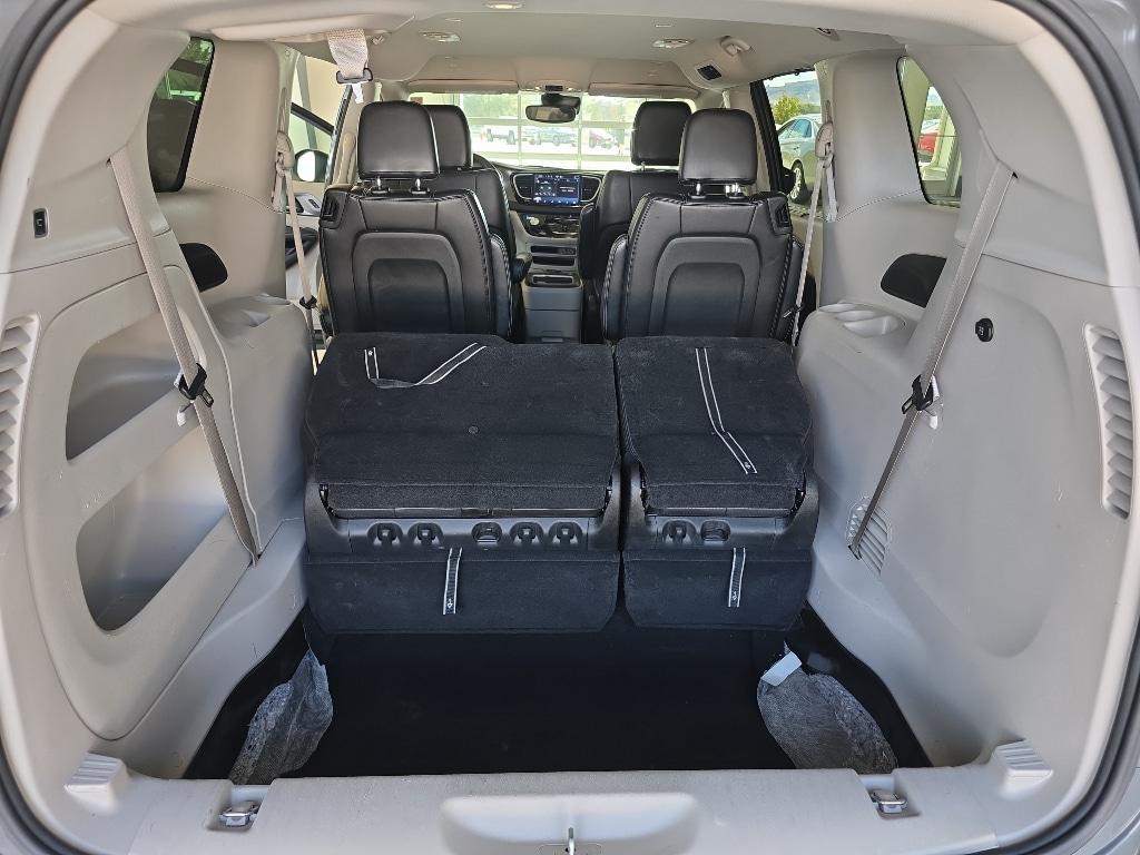 used 2023 Chrysler Pacifica car, priced at $28,995